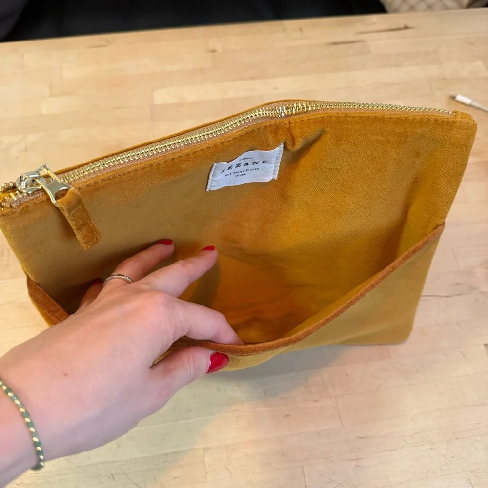 Sezane velvet pouch - Picture 3 of 4
